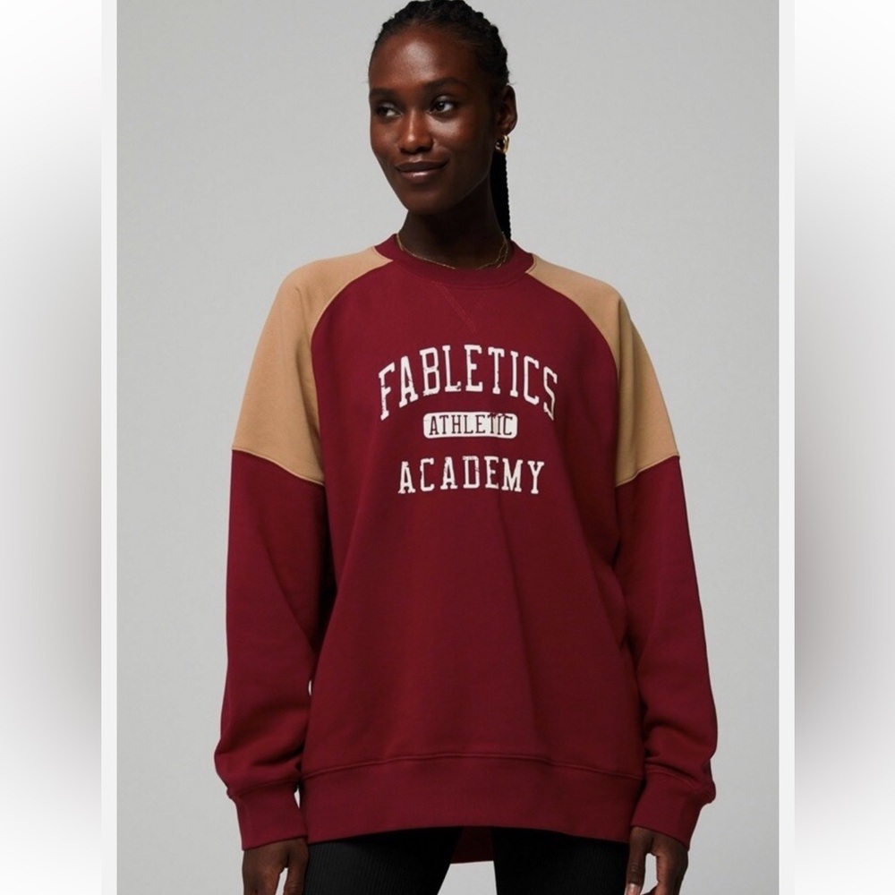 FABLETICS YEAR ROUND TERRY SEAMED SWEATSHIRT